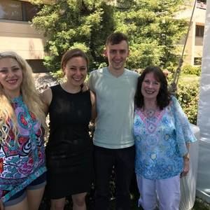 Meet your Posher, Mindy